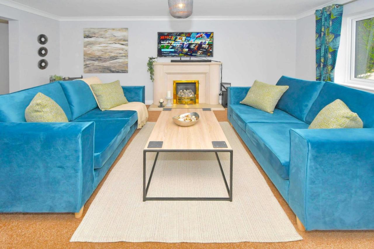 The Glade By Yourstays Huge Single Detached Holiday Home With Big Garden Newcastle-under-Lyme Exteriér fotografie